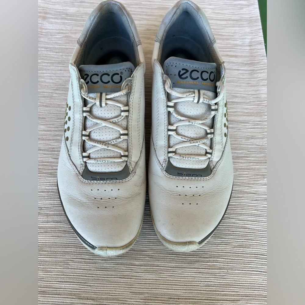 Ecco Women’s Golf Shoes SIZE 7 - Picture 2 of 11